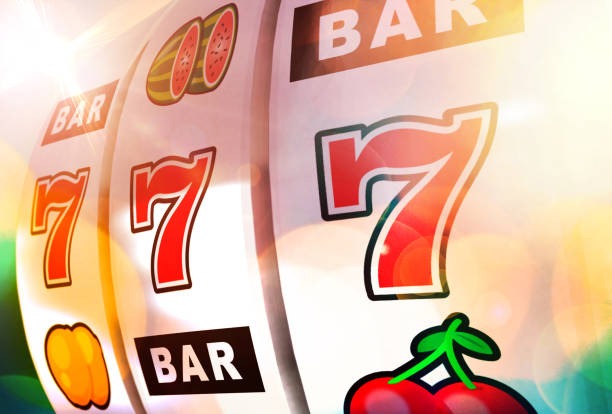 Meja Teen Patti langsung dengan dealer profesional di studio pkv77